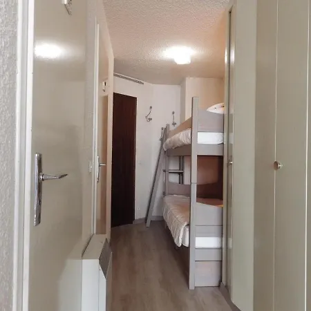 Joli 4 Pers Avec Balcon Sud Aux Deux Alpes - Parking - Fr-1-546-51 Apartment Les Deux Alpes