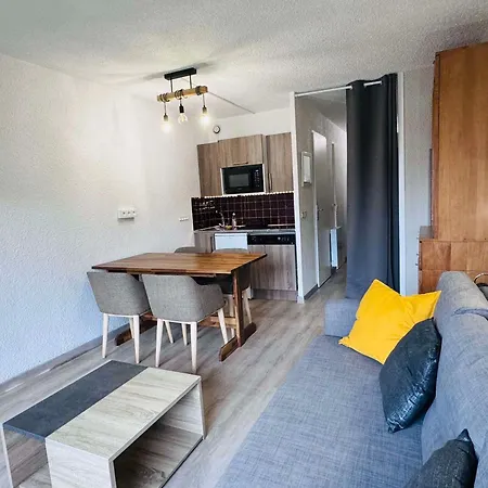 Joli 4 Pers Avec Balcon Sud Aux Deux Alpes - Parking - Fr-1-546-51 Apartment *